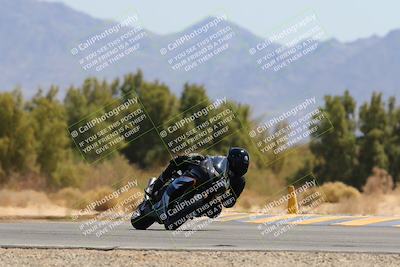 media/Apr-09-2023-SoCal Trackdays (Sun) [[333f347954]]/Turn 7 (1135am)/